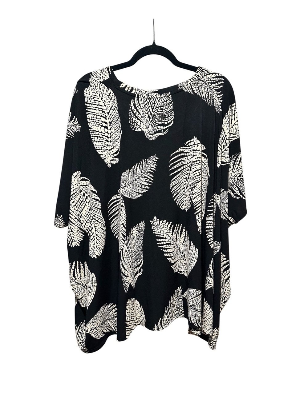RACHEL Rachel Roy Black Top with White Feather Print Size 1X - Picture 4 of 7